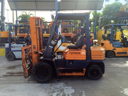 TOYOTA 5FD25 เครื่องดีเซล เสาสูง3เมตร งาเท สนใจติดต่อ 083-062-0223(ปอน)