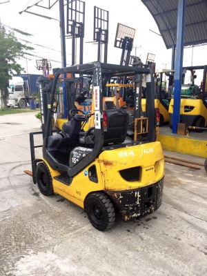 KOMATSU FD15-20 เครื่องดีเซล เกียร์ธรรมดา เสาสูง3เมตร สนใจติดต่อ 083-062-0223(ปอน)