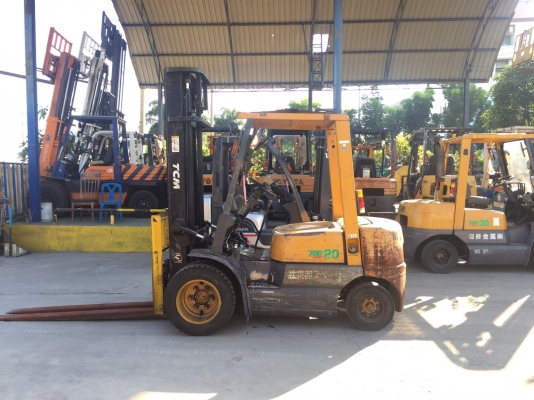 TCM FD20Z5 เครื่องดีเซล เกียร์ธรรมดา เสาสูง4เมตร สนใจติดต่อ083-062-0223(ปอน)