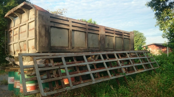 กระบะดั้มสิบล้อ กระบะดั้มสิบล้อ