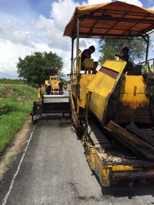 รถปูยาง NIGATA NF220 ปูใด้5เมตร พร้อมใช้งาน