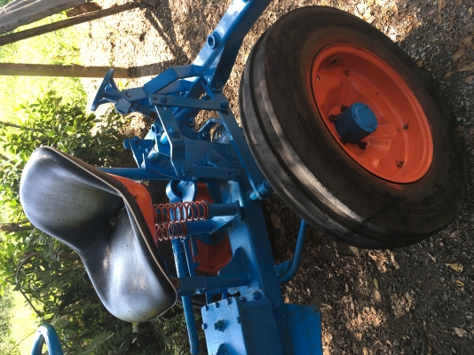 รถไถนั่งขับอยุธยาแทรคเตอร์ สภาพสวย พร้อมใช้ สนใจ0848017186