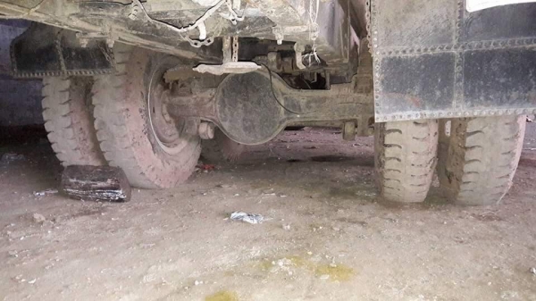 หัวยาว  6BD1  165  แรง  ดั่มท์  รถตามภาพ  พร้อมใช้งาน  ราคา  200,000 บาท