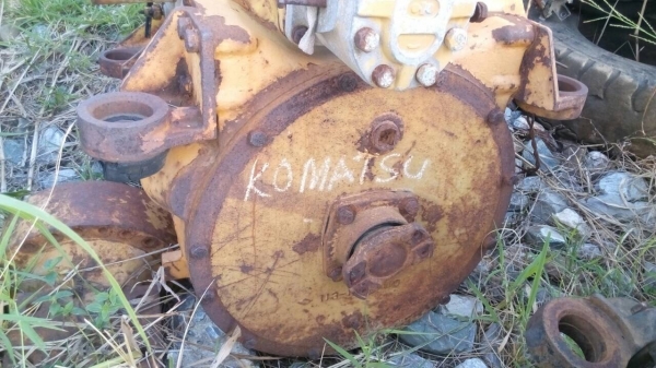 ขายเครื่องรถตัก โคมัสสุ 510  4-D-105 กองคู่ เก่านอก ขายตามสภาพ มี2 เครื่อง