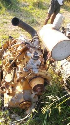 ขายเครื่องรถตัก โคมัสสุ 510  4-D-105 กองคู่ เก่านอก ขายตามสภาพ มี2 เครื่อง