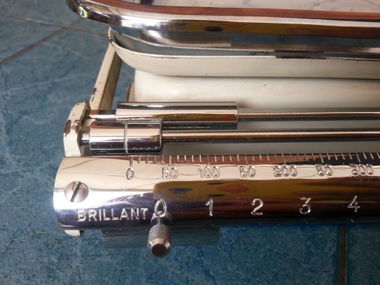 ขายกิโลเยอรมันงานเก่าเก็บชั่งได้15กิโลกรัมBRILLANT Made in Germay.