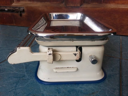 ขายกิโลเยอรมันงานเก่าเก็บชั่งได้15กิโลกรัมBRILLANT Made in Germay.