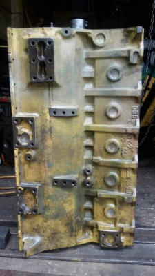 ขายเสื้อสุบ รถแมคโค PC-200-6 6-D-95-L ของถอด ไม่มีประกับอก ขายเสื้อสุบ รถแมคโค PC-200-6 6-D-95-L ของถอด ไม่มีประกับอก