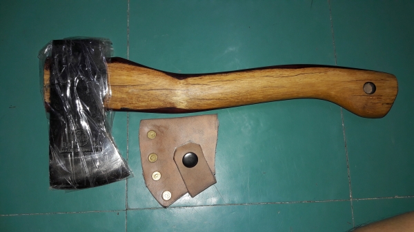 ขายขวานเสือ1 1/4ปอนHULT'S CELEBRATED AXES. MADE IN SWEDEN.เล่มที่1 ขายขวานเสือ1 1/4ปอนHULT'S CELEBRATED AXES. MADE IN SWEDEN.เล่มที่1