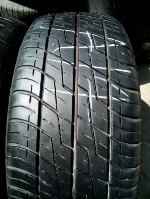 215/65R15 BRIDGESTONE LEO 627 ปี14 มี 2 เส้น tel. 081-427-3941