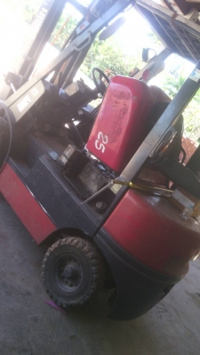 ขายด่วน รถโฟลคลิฟ ขนาด 2.5ตัด ยกสูง4เมตร เครื่องยนต์ดีเชล สภาพสวย พร้อมใช้งาน