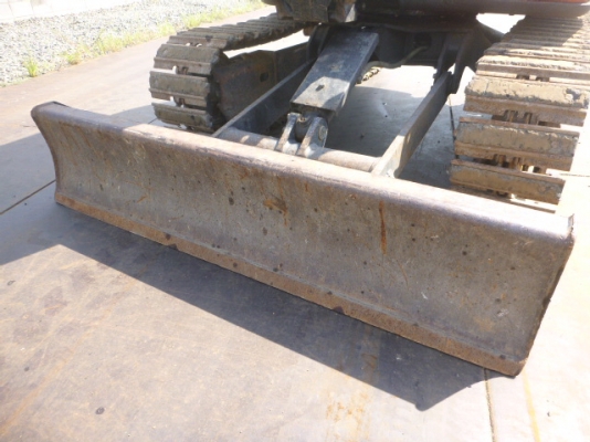 รถขุดเล็กเก่าญี่ปุ่น Hitachi ZX30U-2 ปี2006  มีไลน์หัวเจาะ แทรคเหล็กหุ้มก้อนยาง