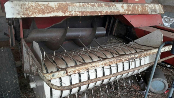 รถอัดฟาง INTERNATIONAL 440 พร้อมใช้งาน ราคา เบาฯฯ 215000 บาท วันทูคอล 0986683479 dtac 0991751349 สิทธิ์ คับ รถอัดฟาง INTERNATIONAL 440 พร้อมใช้งาน ราคา เบาฯฯ 215000 บาท วันทูคอล 0986683479 dtac 0991751349 สิทธิ์ คับ