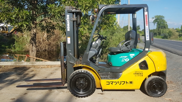 ขายด่วนรถยกKOMATSU FG20-16ยก2.0ตันเสาสูง3เมตรตัวใหม่ล่าสูดยางตัน4เส้นรถนอกนำเข้ายังไม่เคยใช้งานในเมืองไทยเลย