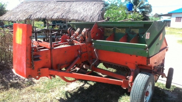 รถอัด  ฟางพร้อมใช้  ราคาเบาฯฯ  152000  บาท  วันทูคอล 0986683479 dtac 0991751349 สิทธิ์ คับ