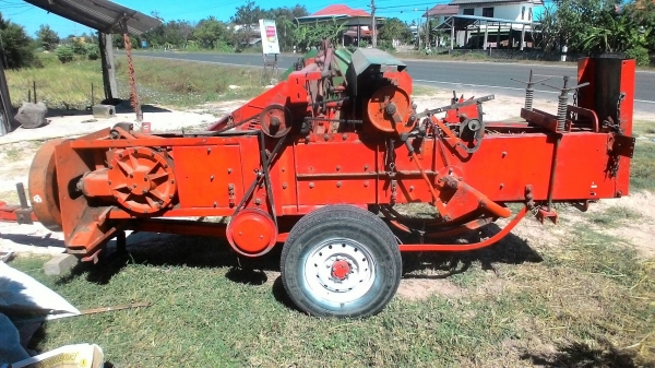 รถอัด ฟางพร้อมใช้ ราคาเบาฯฯ 152000 บาท วันทูคอล 0986683479 dtac 0991751349 สิทธิ์ คับ