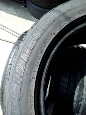 225/50R17 BRIDGESTONE POTENZA รันแฟลต ชุด 4 เส้น tel. 081-427-3941 225/50R17 BRIDGESTONE POTENZA รันแฟลต ชุด 4 เส้น tel. 081-427-3941