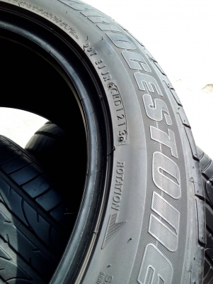 225/50R17 BRIDGESTONE POTENZA รันแฟลต ชุด 4 เส้น tel. 081-427-3941 225/50R17 BRIDGESTONE POTENZA รันแฟลต ชุด 4 เส้น tel. 081-427-3941
