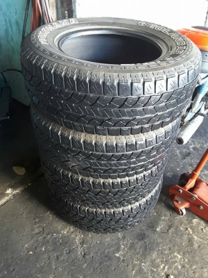 Yokohama AT-S ขนาด 265-65-17 ปี13 สวยๆ 1ชุด Yokohama AT-S ขนาด 265-65-17 ปี13 สวยๆ 1ชุด