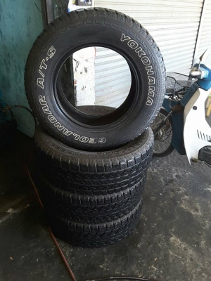 Yokohama AT-S ขนาด 265-65-17 ปี13 สวยๆ 1ชุด