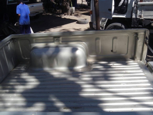 ลูกกระบะนิสสันฟอนเทีย (ตัวแค๊ป) สภาพสวยพร้อมยกลงใช้งาน