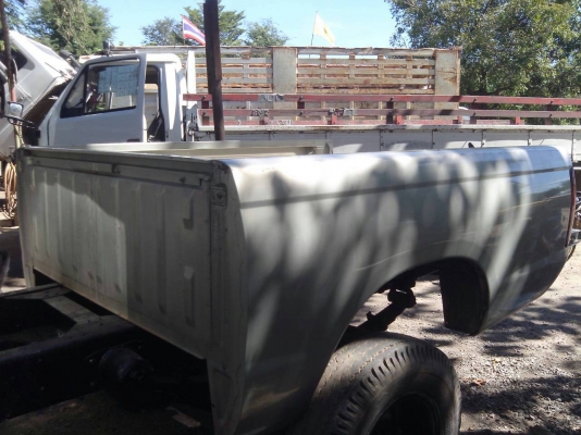 ลูกกระบะนิสสันฟอนเทีย (ตัวแค๊ป) สภาพสวยพร้อมยกลงใช้งาน