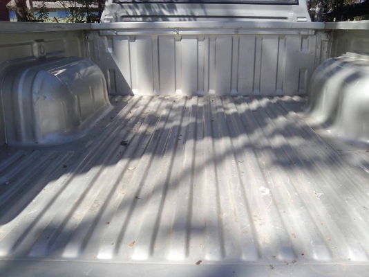 ลูกกระบะนิสสันฟอนเทีย (ตัวแค๊ป) สภาพสวยพร้อมยกลงใช้งาน