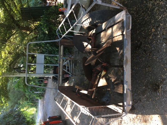 สาลี่รถไถเดินตาม สภาพดี พร้อมใช้ สนใจ0848017186