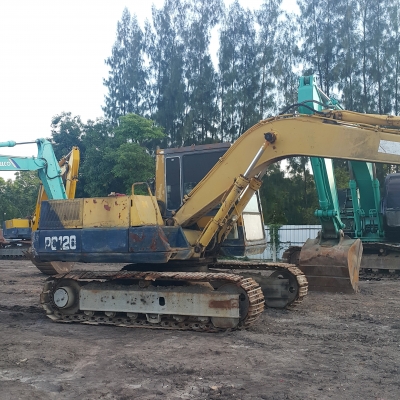 รถแม็คโคร KOMATSU PC120 รุ่น 3