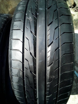 235/40R18 TOYO DRB ปี15 Made in Japan มี 2 เส้น tel.081-427-3941 235/40R18 TOYO DRB ปี15 Made in Japan มี 2 เส้น tel.081-427-3941