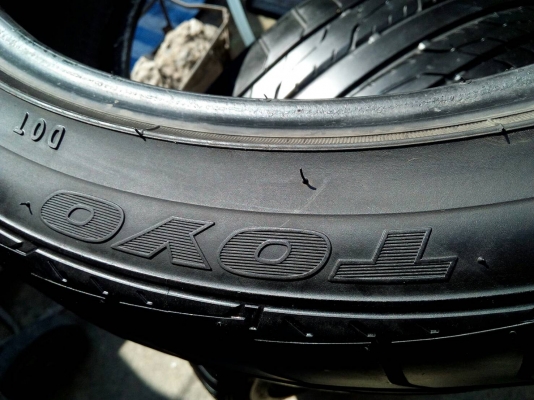 235/40R18 TOYO DRB ปี15 Made in Japan มี 2 เส้น tel.081-427-3941 235/40R18 TOYO DRB ปี15 Made in Japan มี 2 เส้น tel.081-427-3941