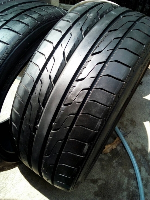 235/40R18 TOYO DRB ปี15 Made in Japan  มี 2 เส้น  tel.081-427-3941