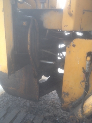 ขายรถตักTCM รถ อยู่ลพบุรี ราคา 315,000บ. สนใจติดต่อ 0835601591 หรือ 0903494058