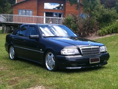 BENZ C Class w202 ยางรองครบ สภาพใหม่ทั้งชุด ตจว จัดส่ง ฟรี ถึงบ้านทุกจังหวัดครับ