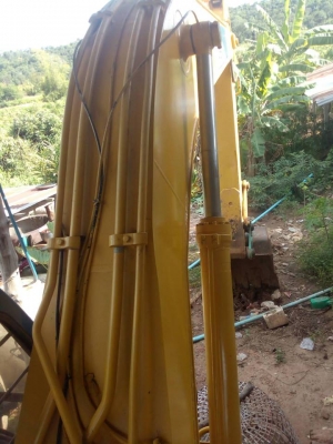 ขายรถตัก แบ็คโค KOBELCO SK200-3มาร์คทรีเก่านอก3ปี ไฟฟ้าครบ เอกสารใบอินวอยซ์ พร้อมทำงาน