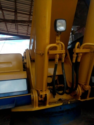 ขายรถตัก แบ็คโค KOBELCO SK200-3มาร์คทรีเก่านอก3ปี ไฟฟ้าครบ เอกสารใบอินวอยซ์ พร้อมทำงาน