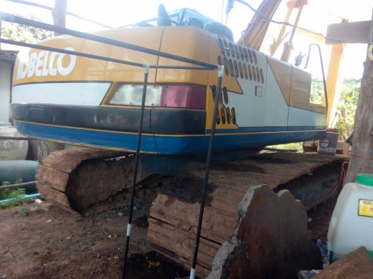 ขายรถตัก แบ็คโค KOBELCO SK200-3มาร์คทรีเก่านอก3ปี ไฟฟ้าครบ เอกสารใบอินวอยซ์ พร้อมทำงาน