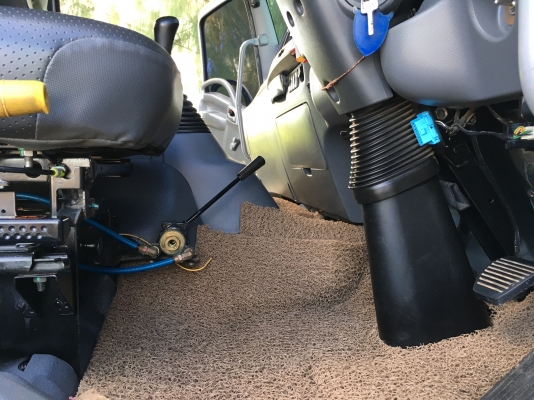 ขายด่วนรถดั้ม360แรง ปี55 กะบะสามมิตร ลูก3เพลา สภาพสวยๆ ใช้น้อยไมล์120000 วิ่งปาล์มเท่านั้น