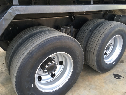 ขายด่วนรถดั้ม360แรง ปี55 กะบะสามมิตร ลูก3เพลา สภาพสวยๆ ใช้น้อยไมล์120000 วิ่งปาล์มเท่านั้น