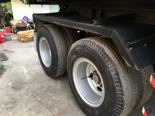 ขายด่วนรถพ่วงดั้ม FM2P 380 ปี56 รุ่นท่อสั้น 50ปี ก้นแท็งค์ปิเนียม สภาพสวยๆสดๆ ใช้น้อย วิ่งปาล์มเท่านั้น ดั้มแม่ลูก