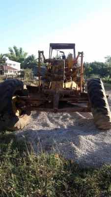 ขายด่วน รถเกรดเดอร์ CAT 12E. สภาพพร้อมใช้งาน เครื่องปั้มดี รถมำงานปกติครับ ยางพอใช้งาน เอกสารสัญญาซื้อขาย
