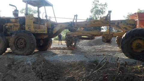 ขายด่วน รถเกรดเดอร์ CAT 12E. สภาพพร้อมใช้งาน เครื่องปั้มดี รถมำงานปกติครับ ยางพอใช้งาน เอกสารสัญญาซื้อขาย