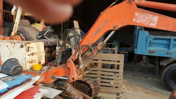 แบคโคเล็ก IHI-27FX