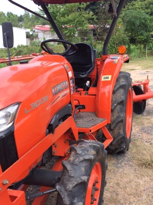 KUBOTA L3008 สภาพดีผ่านUC พร้อมใช้งาน ใบมิดและผาน