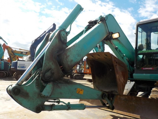 Kobelco SK75UR-3ES ปี 2005 ใช้งาน 3422 ชม. จากญี่ปุ่น Kobelco SK75UR-3ES ปี 2005 ใช้งาน 3422 ชม. จากญี่ปุ่น