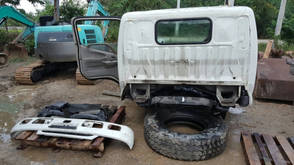 ขายหัวเก๋ง4ล้อ 6ล้อ ยี่ห้อ TOYOTA DYNA   รุ่นใหม่ตาหวาน ยกหัวไม่ได้ ขายราคาถูก 52,000 บาท