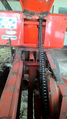 ขายเครื่องอัดฟาง คู้โบต้า HB 130  ราคา  งดต่อลอง  อยากขายคับ   158000   บาท ด่วน   พร้อมใช้งาน ด่วน วันทูคอล 0986683479 dtac 0991751349 สิทธิ์ คับ