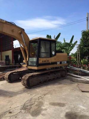 ขาย 595,000 สภาพเก่านอก 2 ปี  CATTERPILAR E120B เครื่องดี ปั้มแรง โช่หนา เอวแน่น ไฟฟ้าครบ เอกสารชื้อขาย รถอยู่ จ.นครปฐม  090-772-3710 090-772-3708