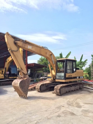 ขาย 595,000 สภาพเก่านอก 2 ปี  CATTERPILAR E120B เครื่องดี ปั้มแรง โช่หนา เอวแน่น ไฟฟ้าครบ เอกสารชื้อขาย รถอยู่ จ.นครปฐม  090-772-3710 090-772-3708