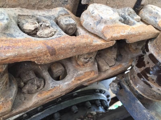 ขาย 595,000 สภาพเก่านอก 2 ปี  CATTERPILAR E120B เครื่องดี ปั้มแรง โช่หนา เอวแน่น ไฟฟ้าครบ เอกสารชื้อขาย รถอยู่ จ.นครปฐม  090-772-3710 090-772-3708